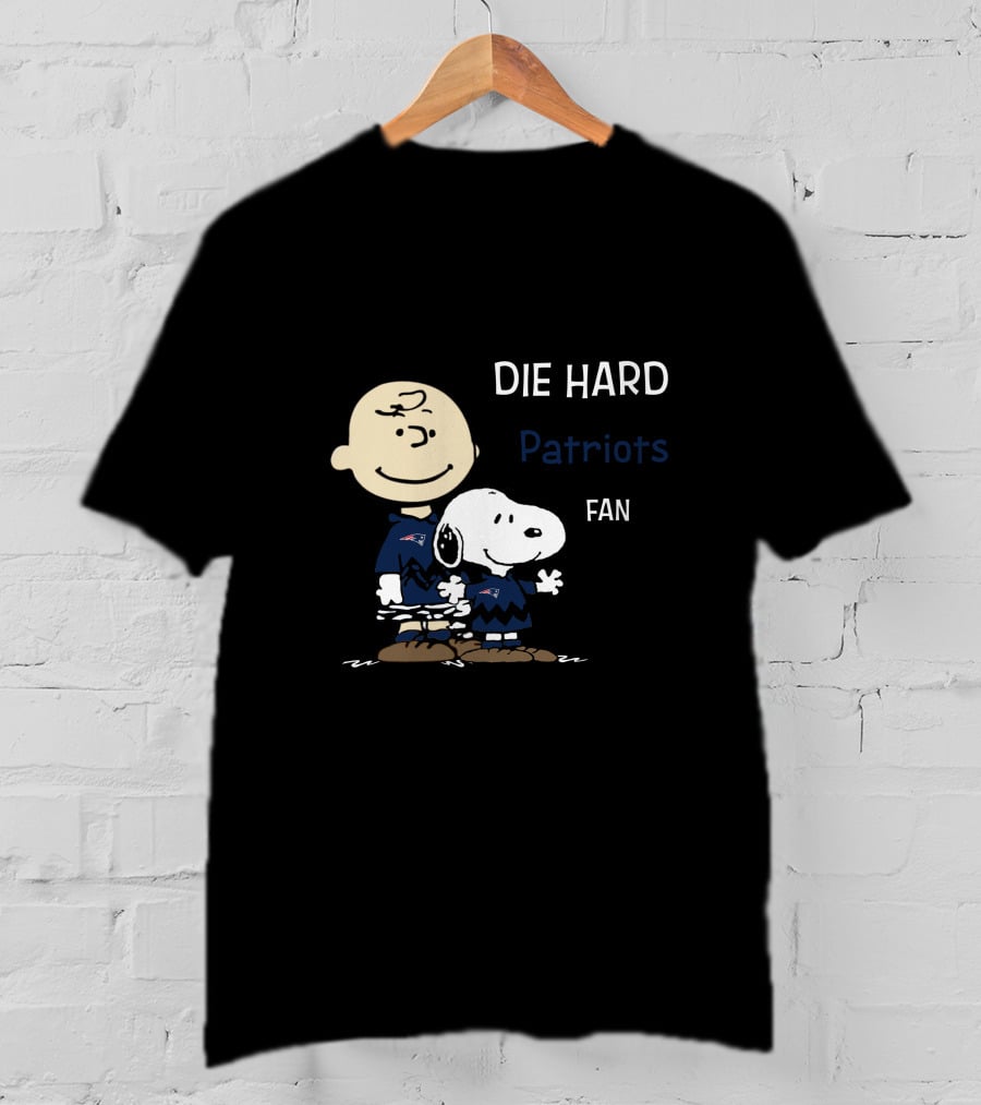 Die Hard Patriots Fan Snoopy Charlie Brown T-Shirt