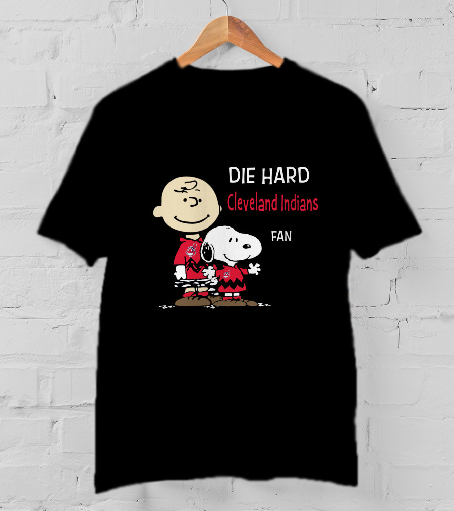 Die Hard Cleveland Indians Fan Snoopy And Charlie Brown T-Shirt