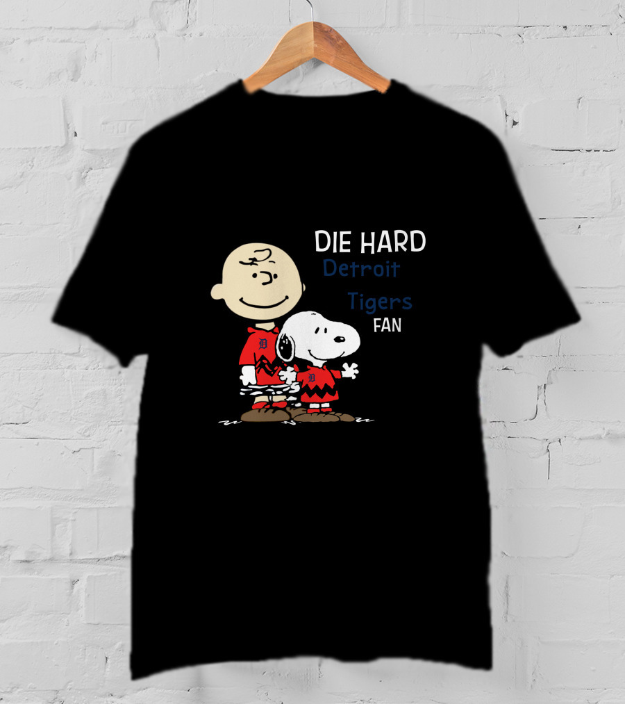 Die Hard Detroit Tigers Fan Snoopy And Charlie Brown T-Shirt