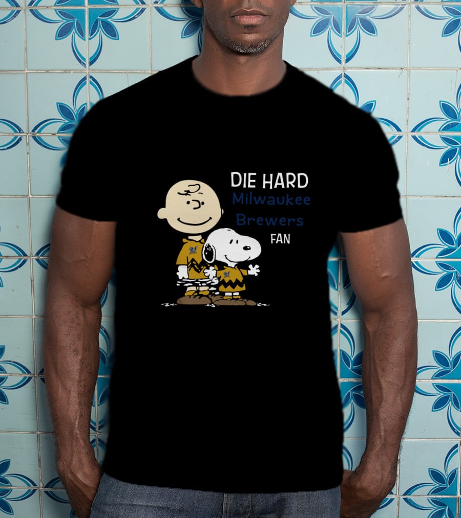 Die Hard Milwaukee Brewers Fan Snoopy And Charlie Brown T-Shirt