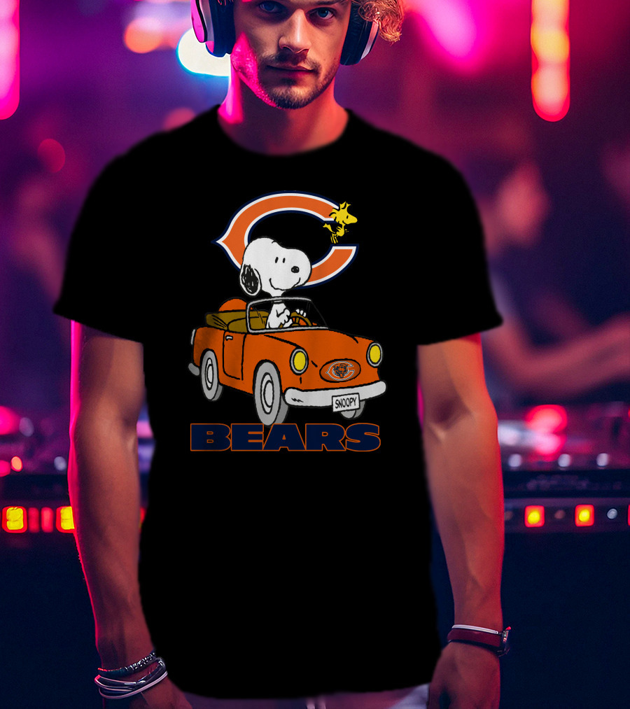 Chicago Bears Snoopy Driving With Woodstock T-Shirt