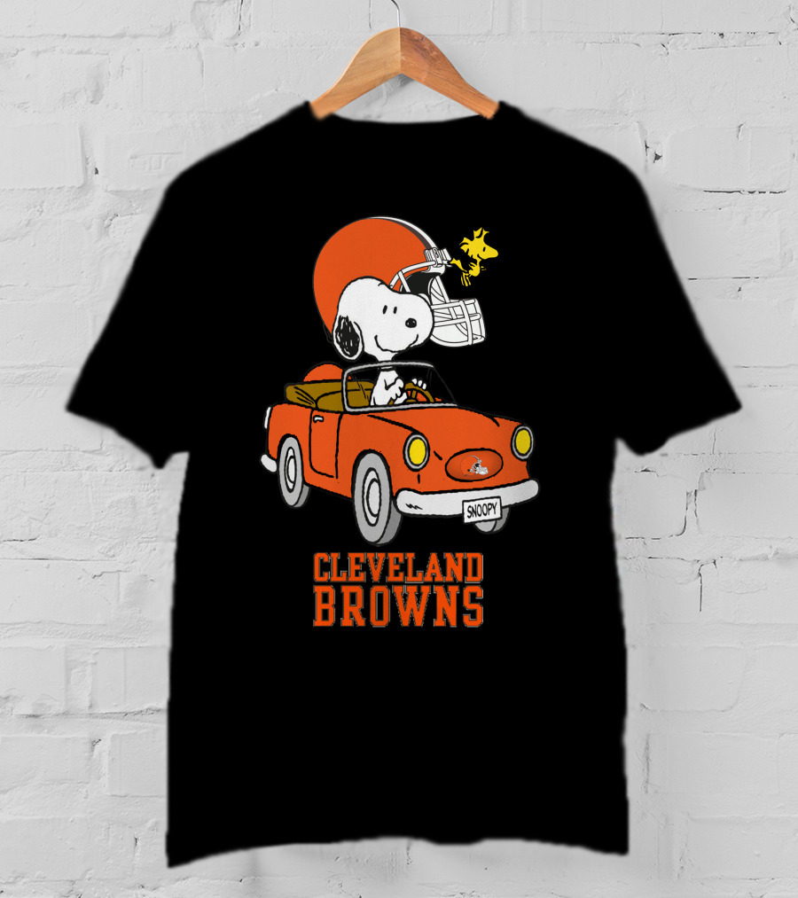 Cleveland Browns Snoopy Driving Football Adventure T-Shirt