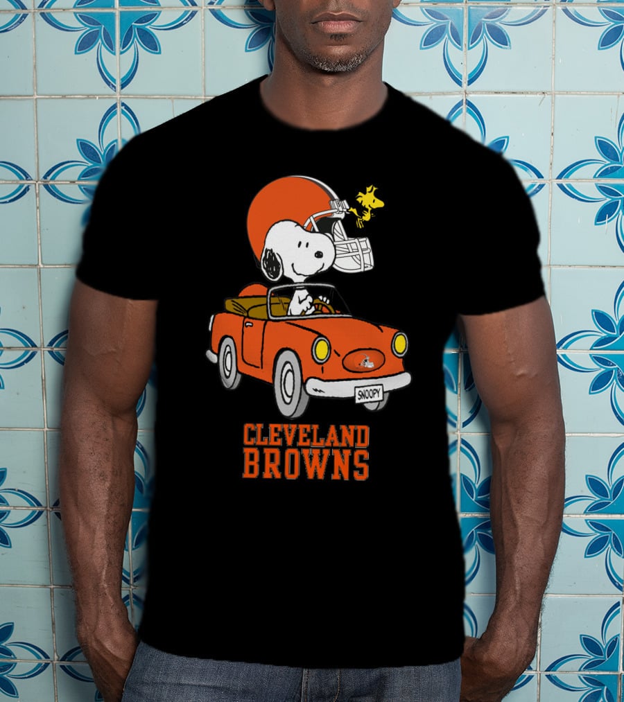 Cleveland Browns Snoopy Driving Football Adventure T-Shirt