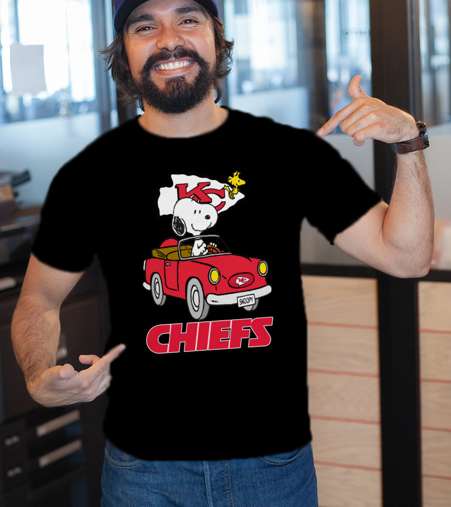Chiefs Snoopy Driving With KC Flag T-Shirt