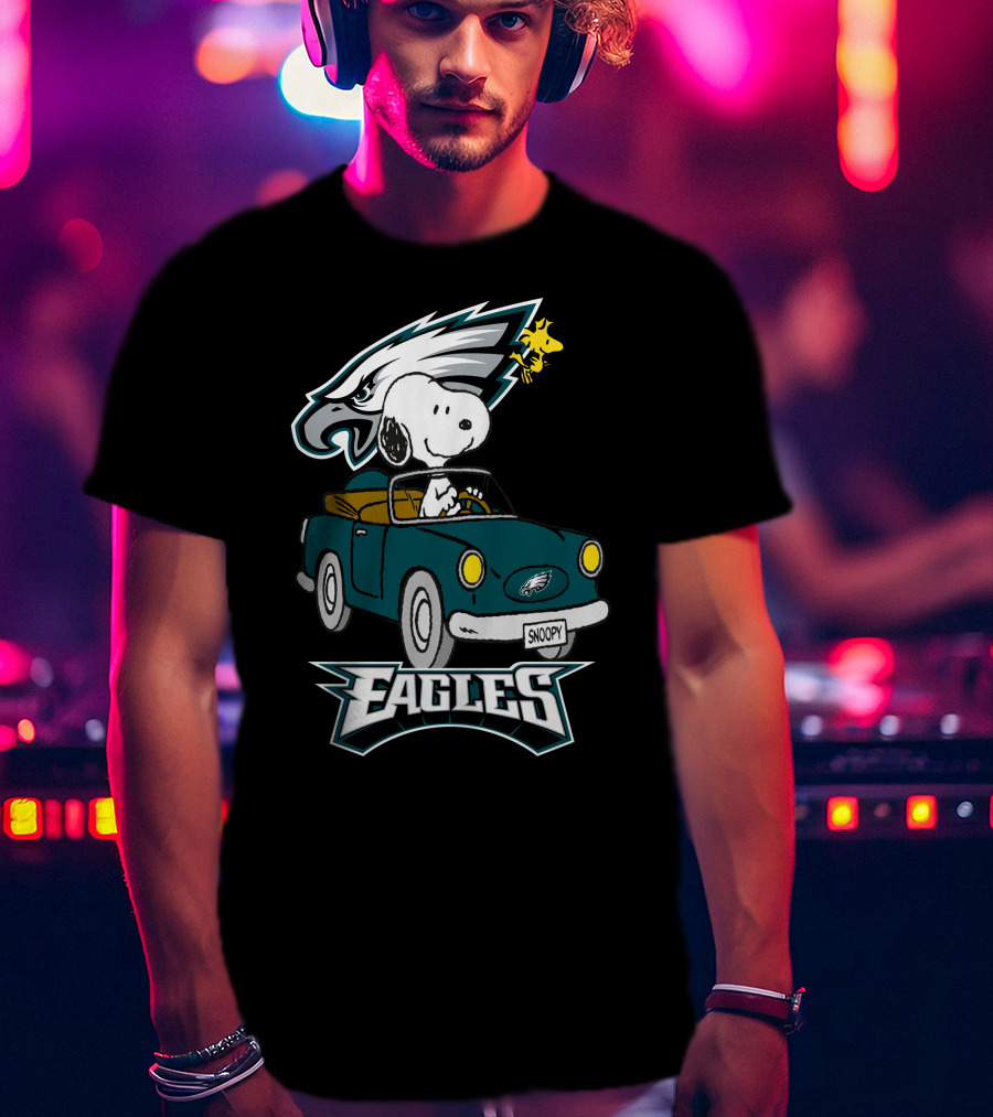 Philadelphia Eagles Snoopy Woodstock Driving Fun T-Shirt
