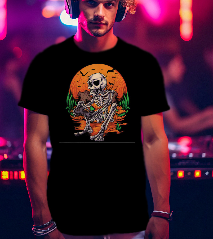Skeleton Gamer Halloween Pumpkin Bat Gaming Controller Scene T-Shirt