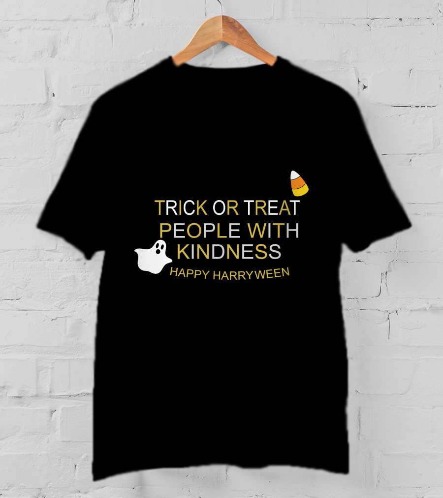 TRICK OR TREAT PEOPLE WITH KINDNESS HAPPY HARRYWEEN Ghost Candy Corn T-Shirt