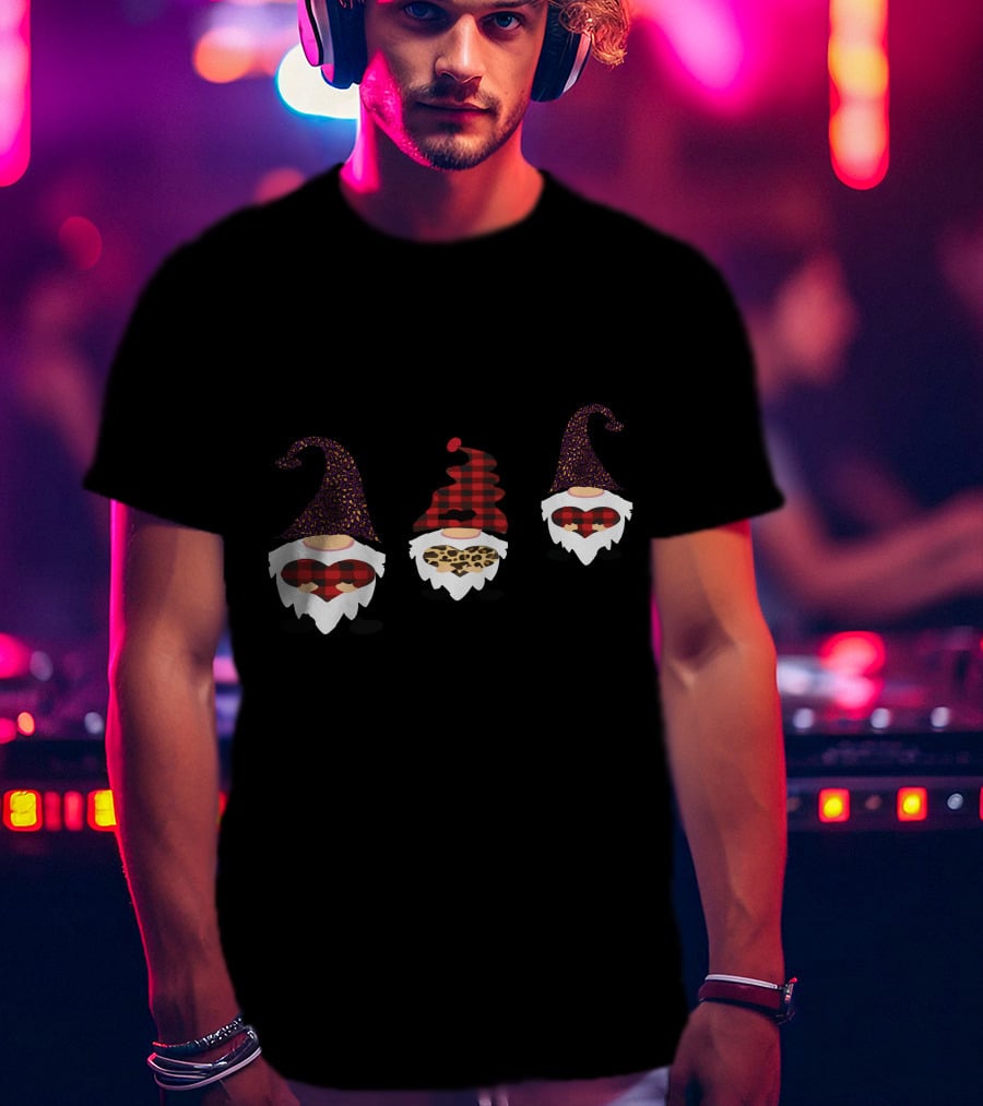 Valentine's Day Love Gnomes With Plaid And Leopard Hearts T-Shirt