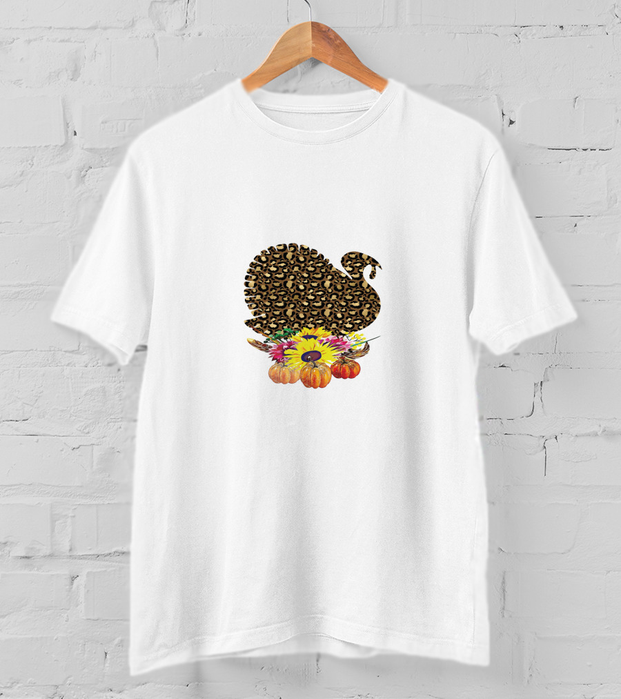 Leopard Turkey Thanksgiving With Floral Pumpkin Arrangement T-Shirt