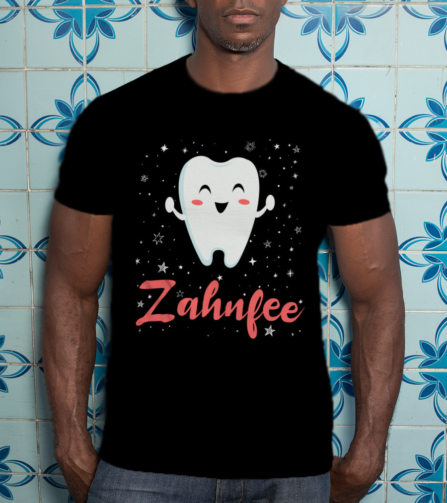 Fasching Kostüm Zahnfee Mit Fröhlichem Zahn Und Sternenhintergrund T-Shirt