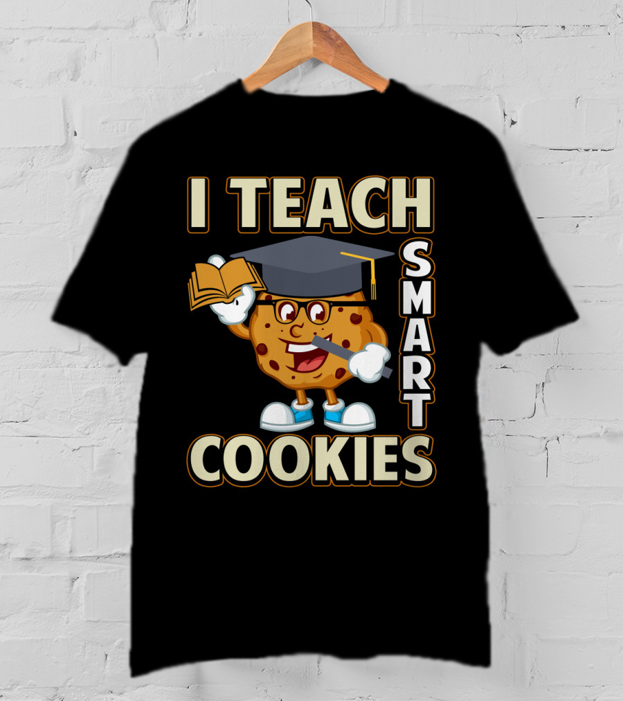 I Teach Smart Cookies Graduation Cap Book Teacher T-Shirt