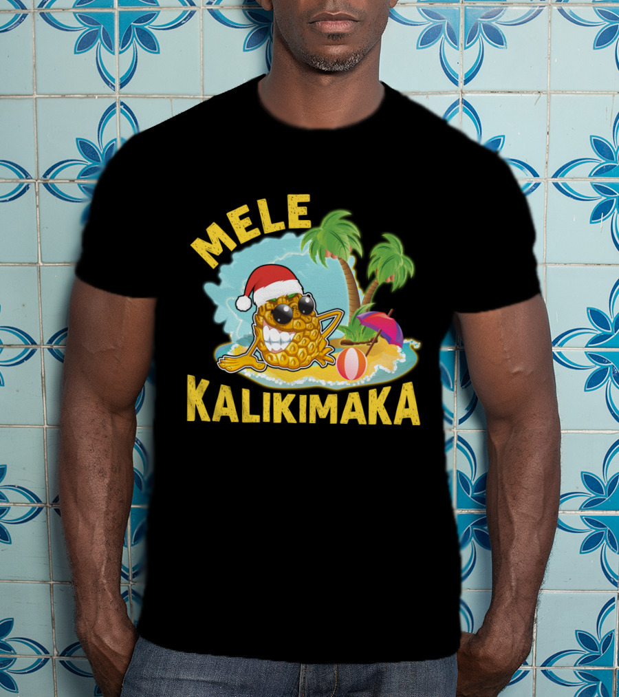 Mele Kalikimaka Hawaiian Pineapple With Santa Hat Tropical Christmas Vibes T-Shirt