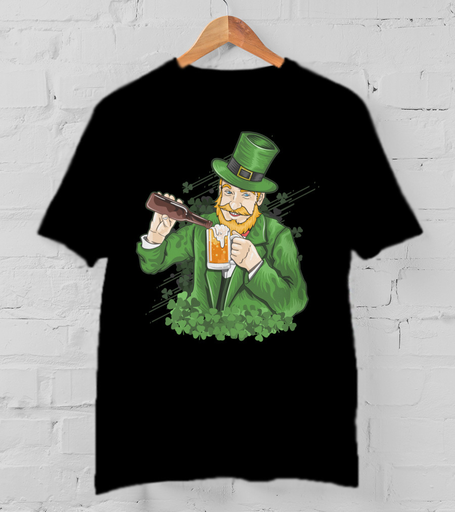 St Patrick's Day Leprechaun Pouring Shamrock Beer T-Shirt