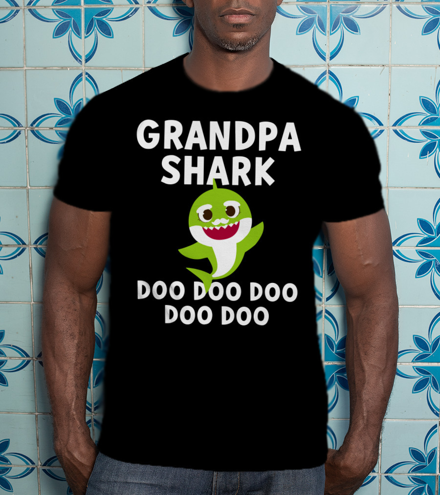 Grandpa Shark Doo Doo Doo Doo Mens Pinkfong T-Shirt