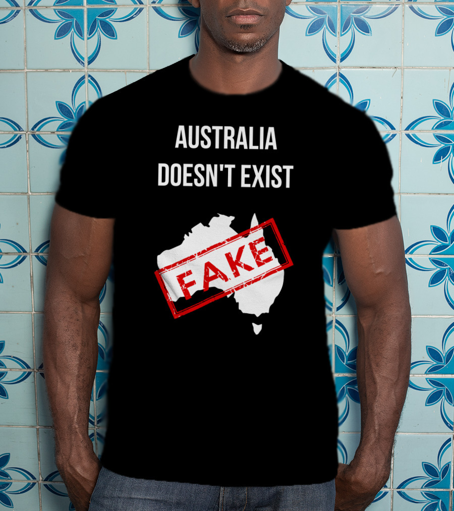 Australia Doesn't Exist Fake Flat Earth Society T-Shirt