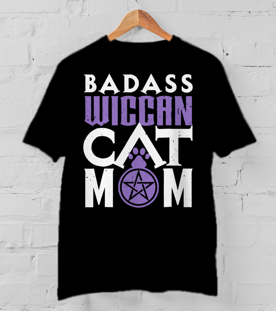 Badass Wiccan Cat Mom With Pentagram Paw Prints T-Shirt