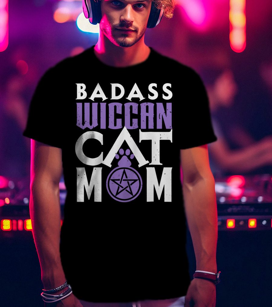 Badass Wiccan Cat Mom With Pentagram Paw Prints T-Shirt