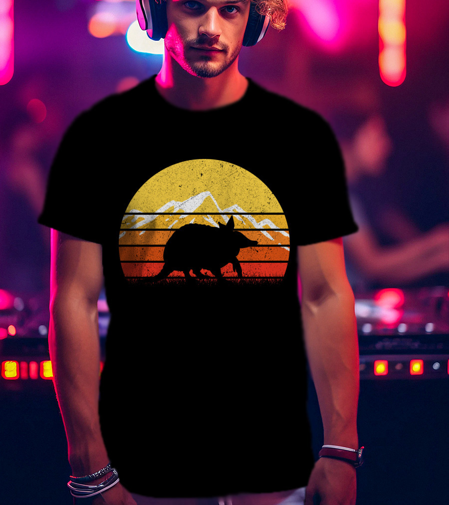 Retro Vintage Armadillo Silhouette With Sunrise Mountains T-Shirt
