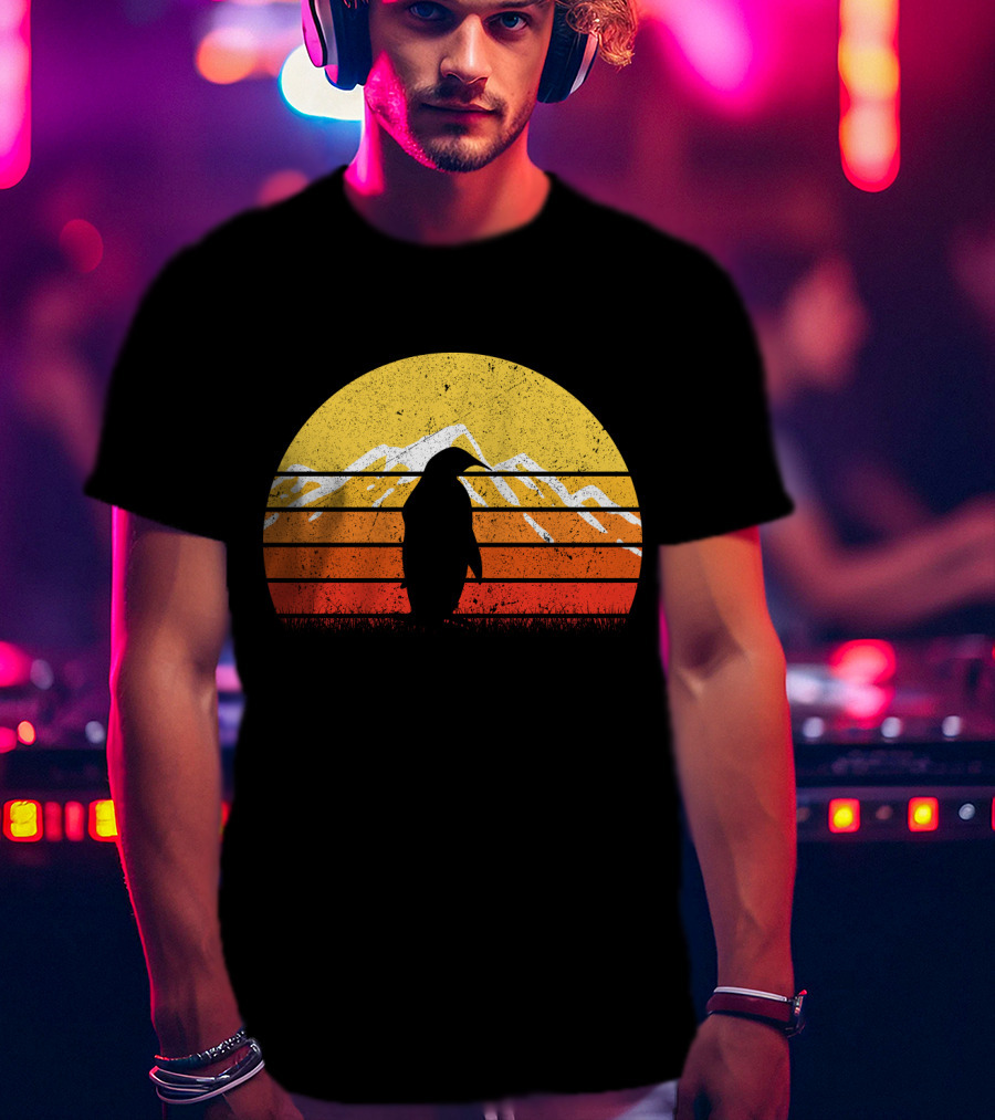 Retro Vintage Penguin Sunset Mountain T-Shirt