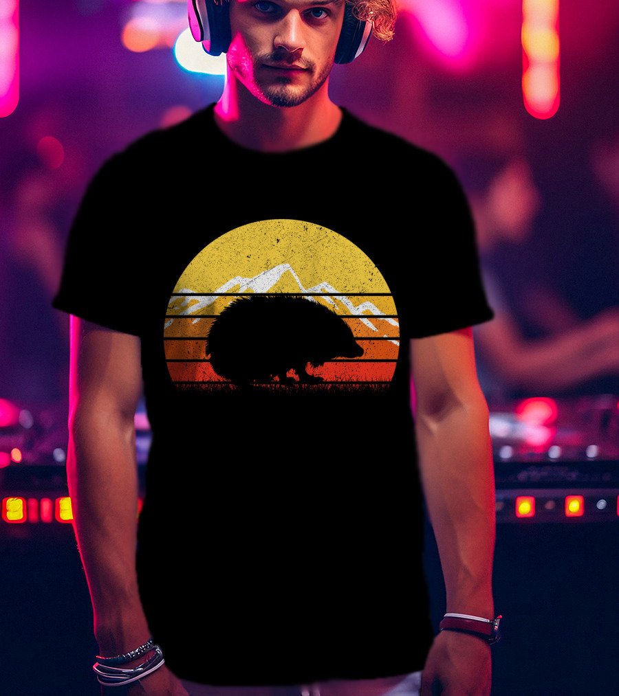 Retro Vintage Hedgehog Silhouette Against Sunset Mountain Stripe Circle T-Shirt