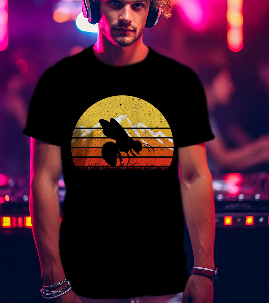 Retro Vintage Bee Sunburst With Mountain T-Shirt
