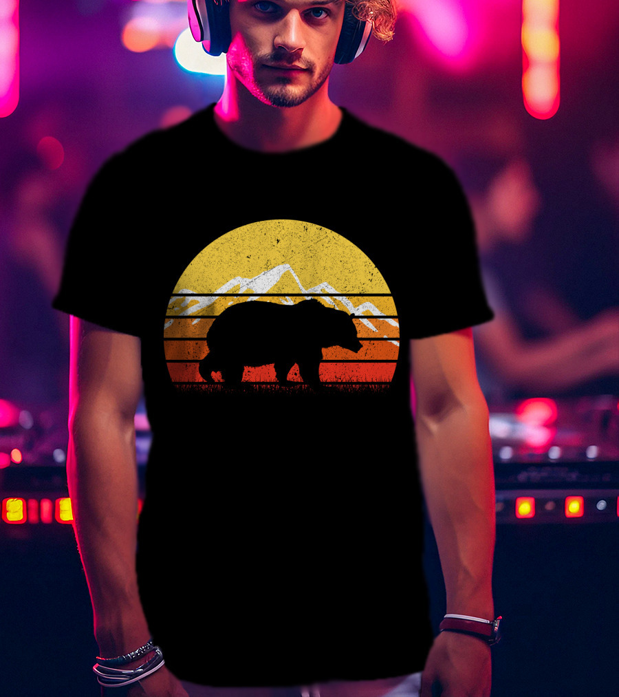 Retro Vintage Bear Silhouette With Sunset And Mountain Background T-Shirt