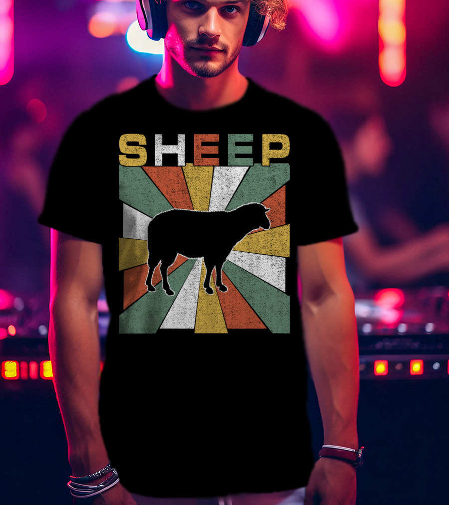 Sheep Retro 70s Vintage Silhouette Sunburst T-Shirt