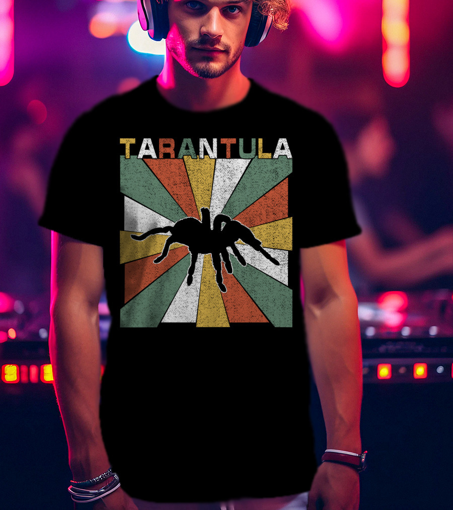 Tarantula Retro 70s Vintage Silhouette With Colorful Geometric Background T-Shirt