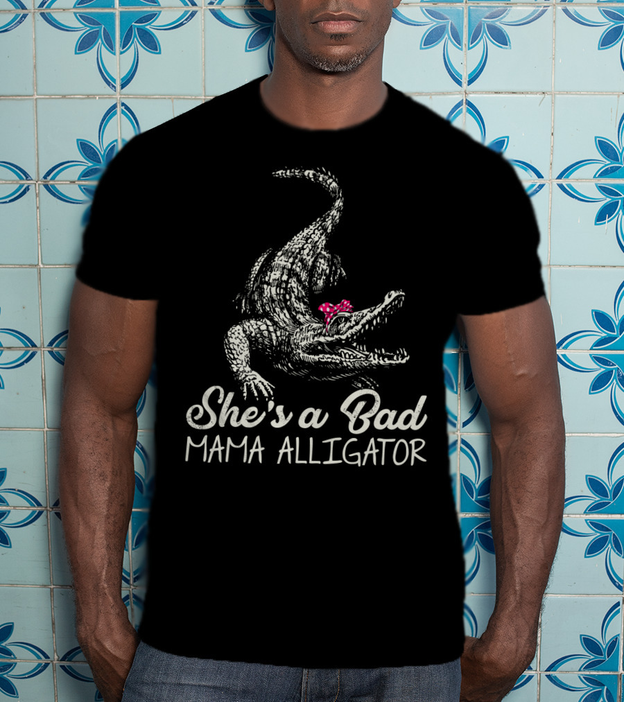 She's A Bad Mama Alligator With Pink Bow T-Shirt