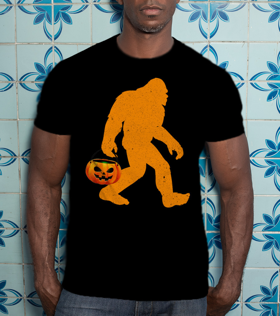 Funny Bigfoot Halloween Jack-o'-Lantern T-Shirt