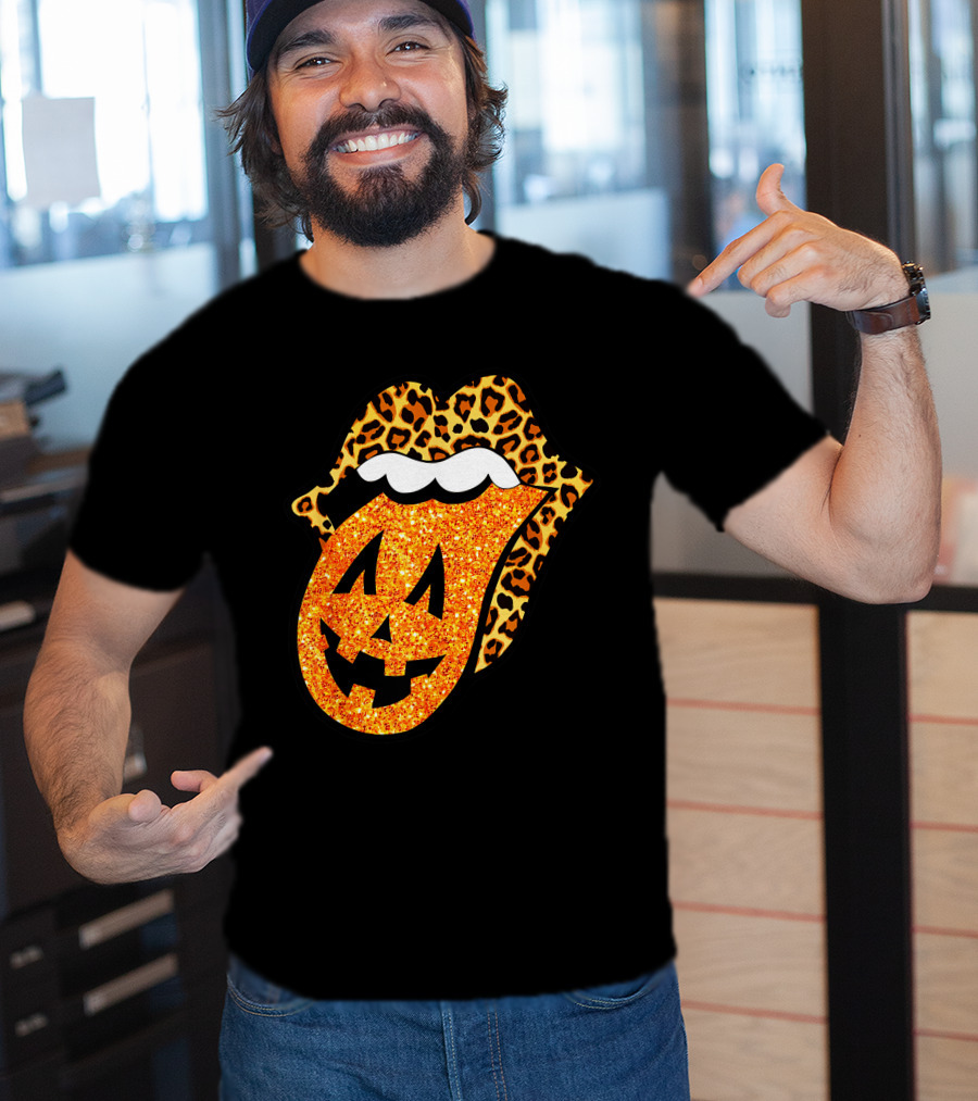 Leopard Lips Pumpkin Tongue Halloween Jack-O'-Lantern Face T-Shirt