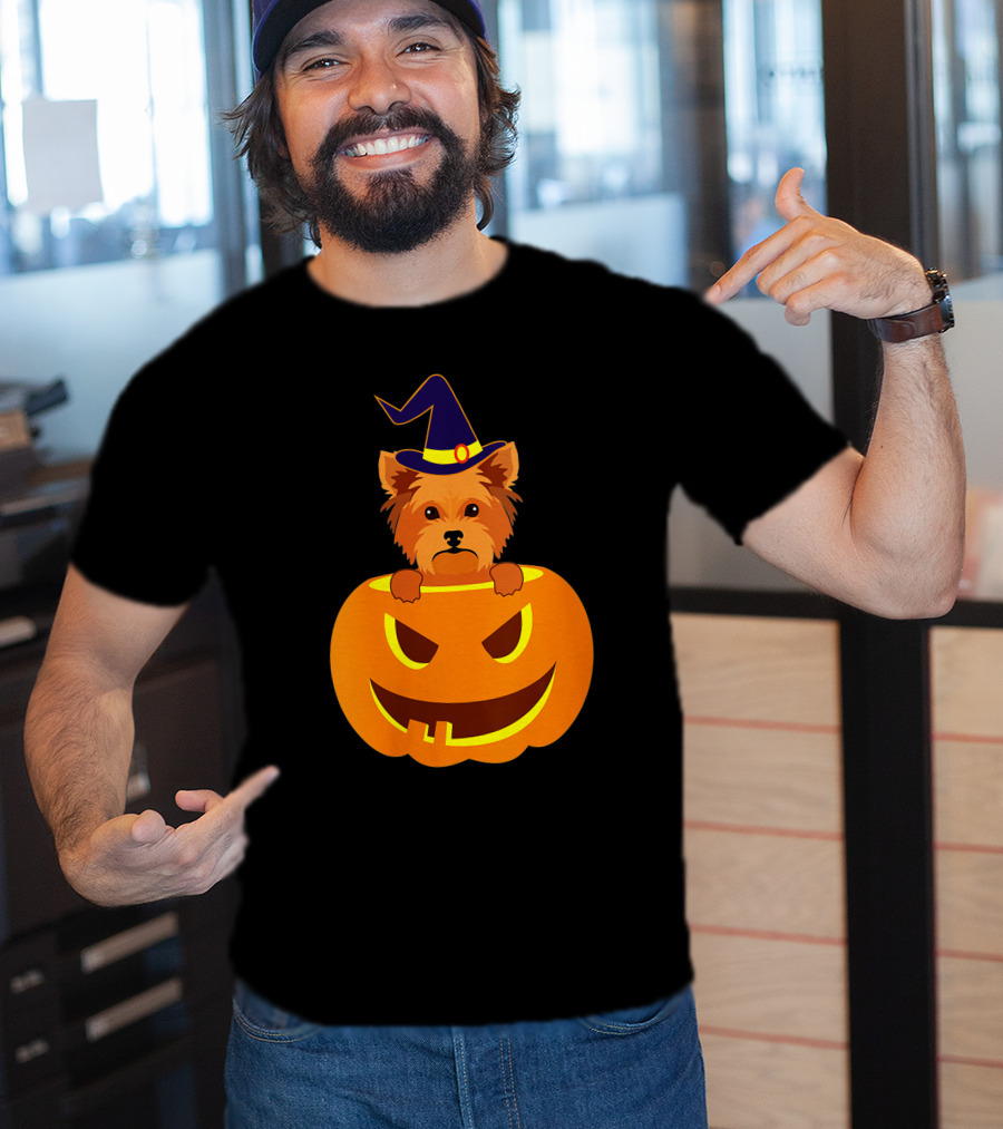 Yorkie Witch Hat Pumpkin Halloween Yorkshire Terrier T-Shirt