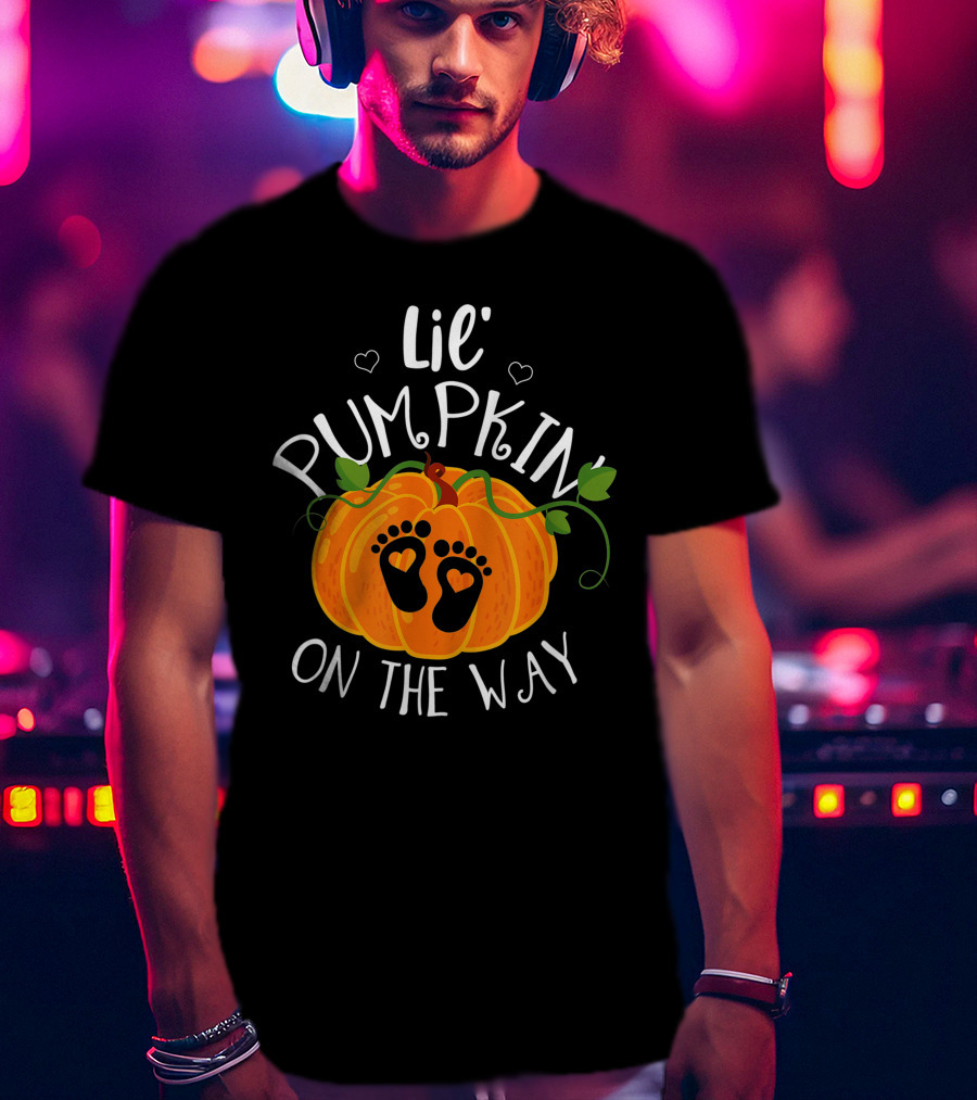 Lil' Pumpkin On The Way Halloween Pregnancy Mom To Be T-Shirt