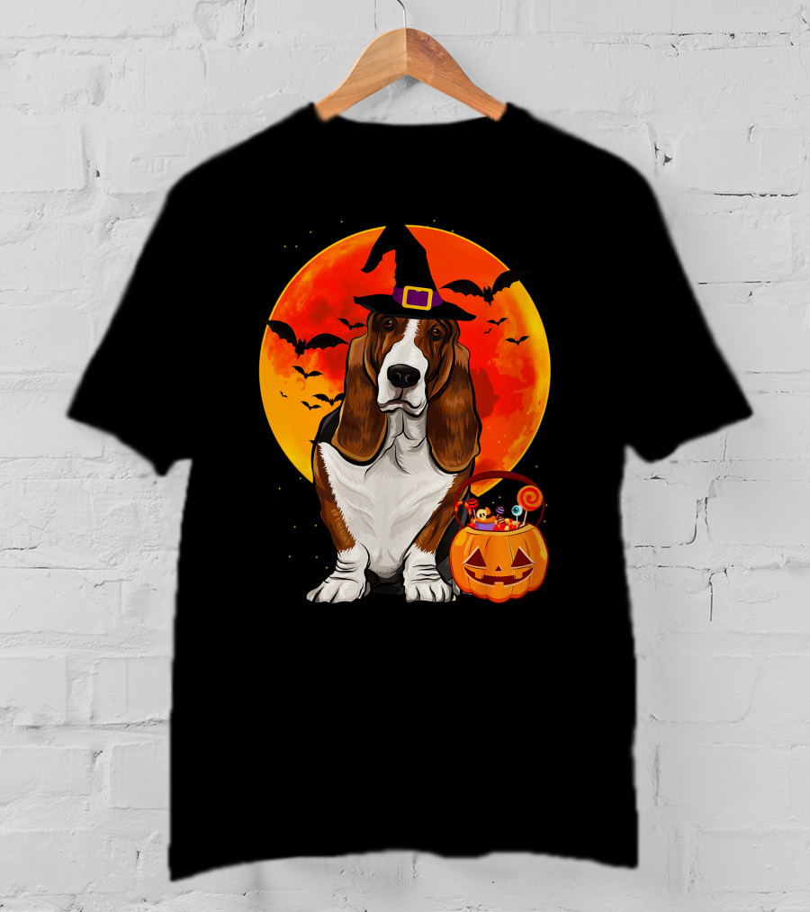 Basset Hound Witch Hat Halloween Pumpkin Candy Holder With Full Moon And Bats T-Shirt