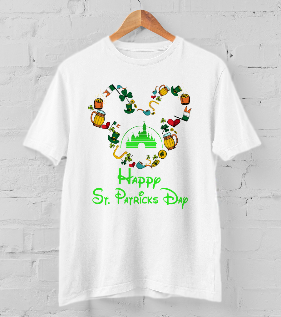 Happy St. Patrick's Day Castle And Shamrocks T-Shirt