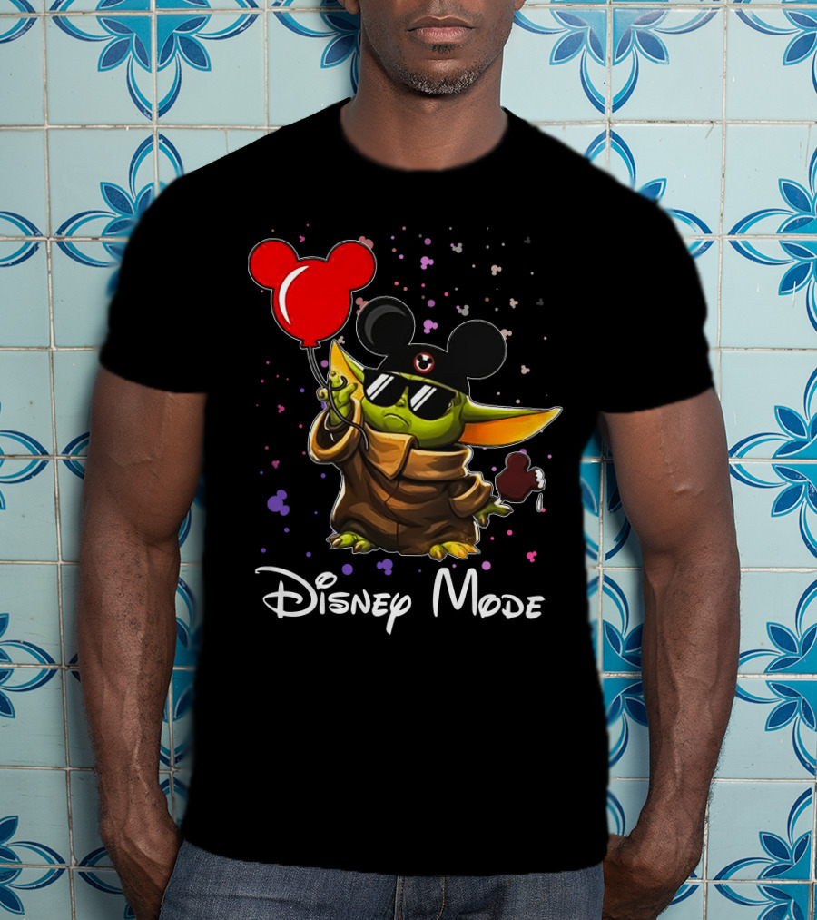 Disney Mode Baby Yoda With Mickey Balloon And Ears T-Shirt