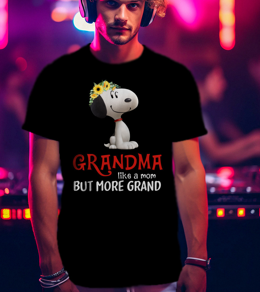 GRANDMA Like A Mom But More Grand Snoopy Sunflower Crown T-Shirt