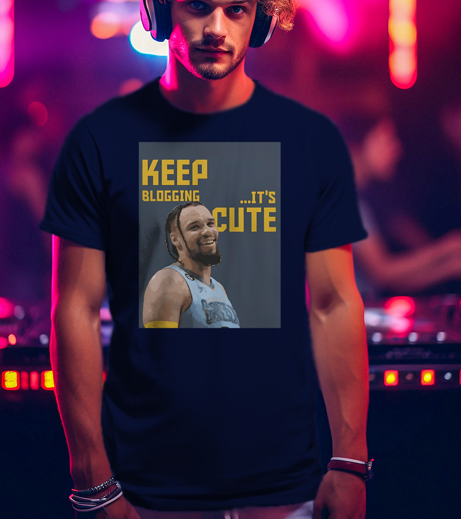 Keep Blogging It's Cute Basketball Player Smiling T-Shirt