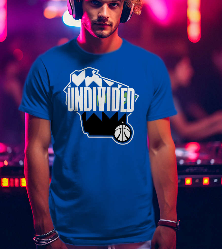 Pat Connaughton Undivided Milwaukee Basketball Map Blue T-Shirt