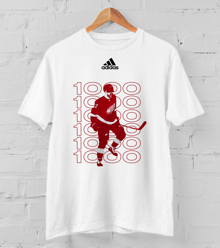 Detroit Red Wings 1000 Games Celebration Player T-Shirt