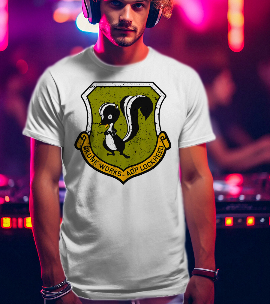 Skunk Works ADP Lockheed Vintage Emblem Badge T-Shirt