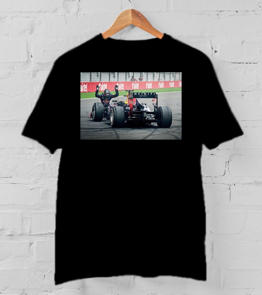 Red Bull Racing Sebastian Vettel Victory Airtel Moment T-Shirt