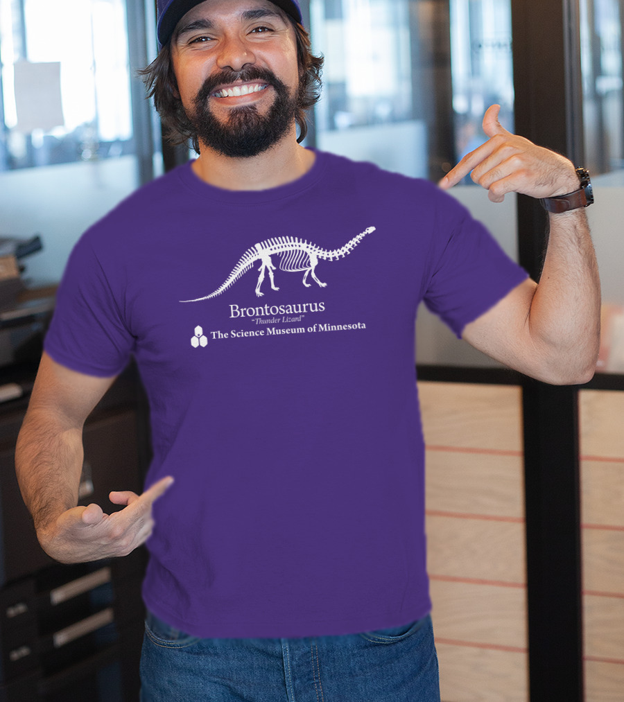 Brontosaurus Thunder Lizard Dinosaur Skeleton The Science Museum Of Minnesota T-Shirt
