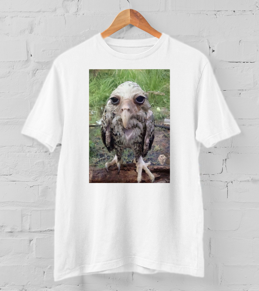 LAMONTS Unique Bird Creature With Big Eyes And Distinct Features T-Shirt