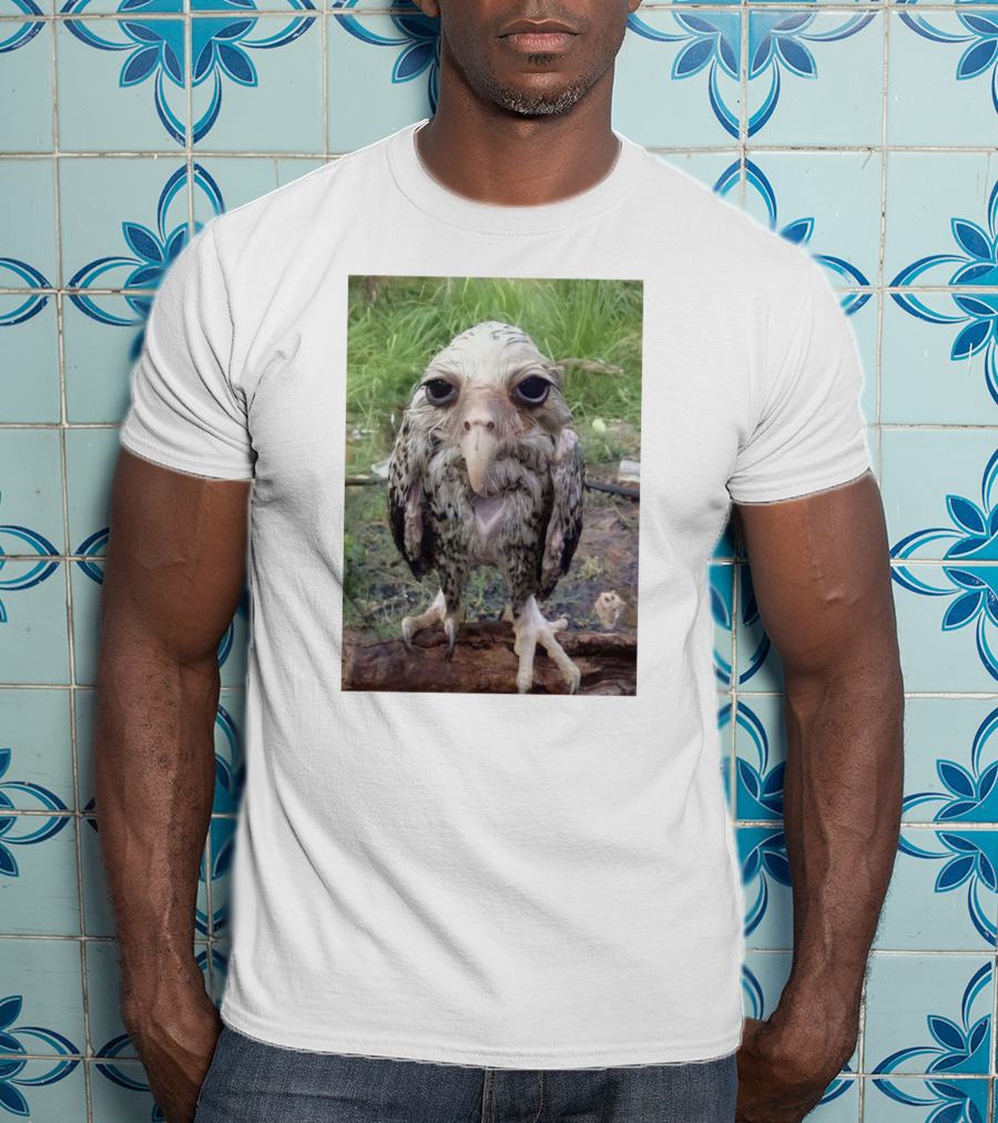LAMONTS Unique Bird Creature With Big Eyes And Distinct Features T-Shirt