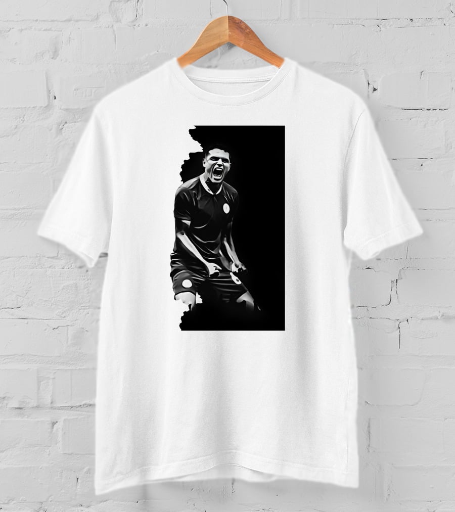 O Monstro Soccer Celebration Iconic Athlete Performance T-Shirt