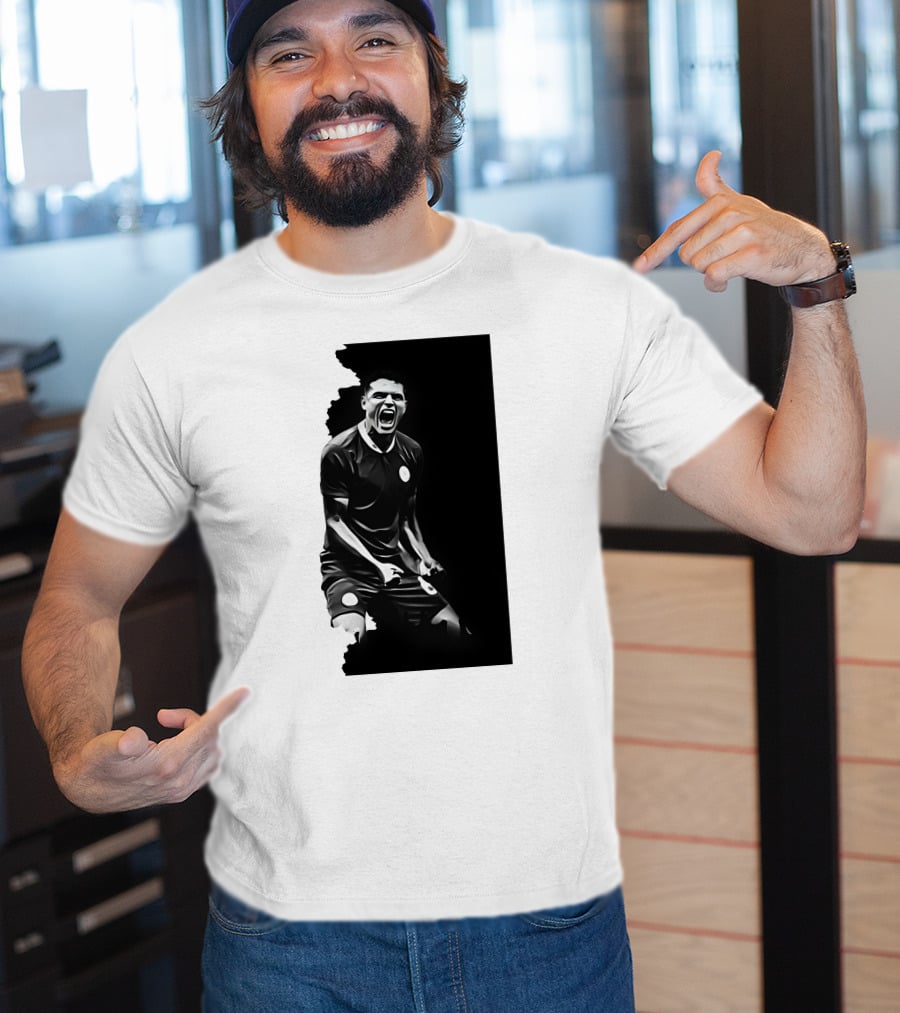 O Monstro Soccer Celebration Iconic Athlete Performance T-Shirt