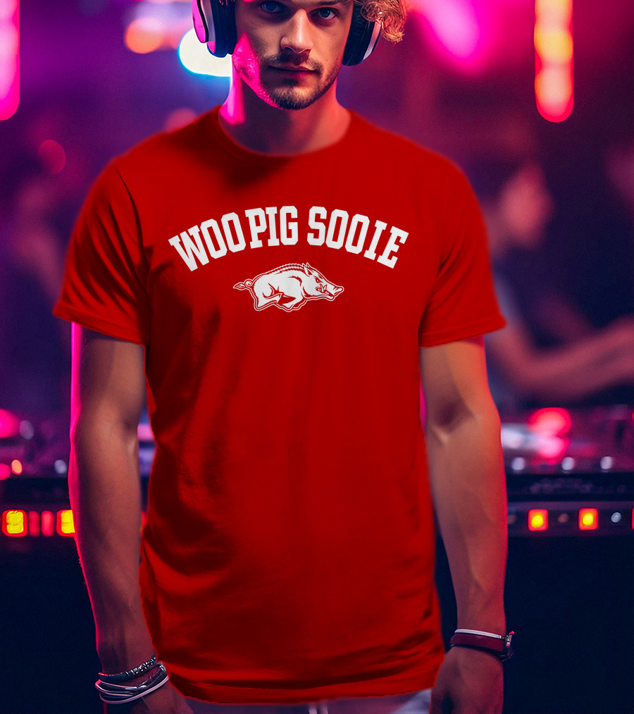WOO PIG SOOIE Arkansas Razorbacks T-Shirt