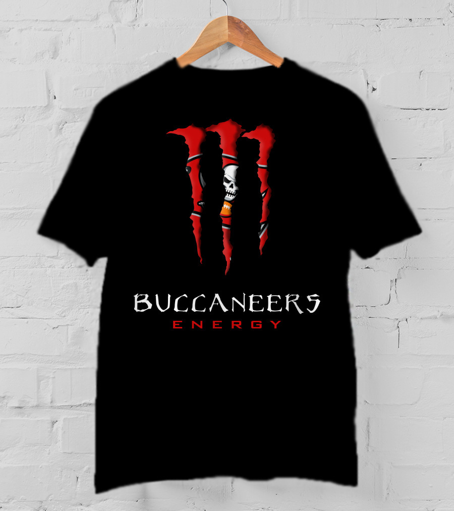 Buccaneers Energy Skull Claw Marks T-Shirt