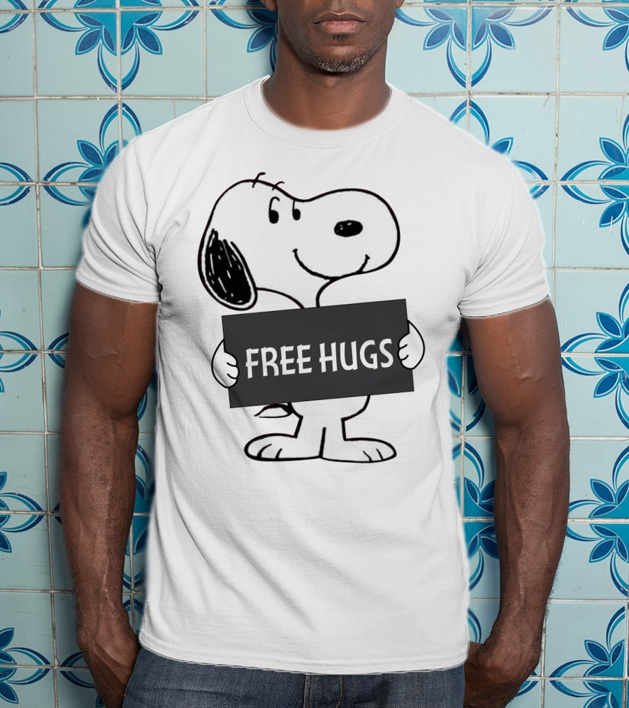 Free Hugs Snoopy Peanuts T-Shirt